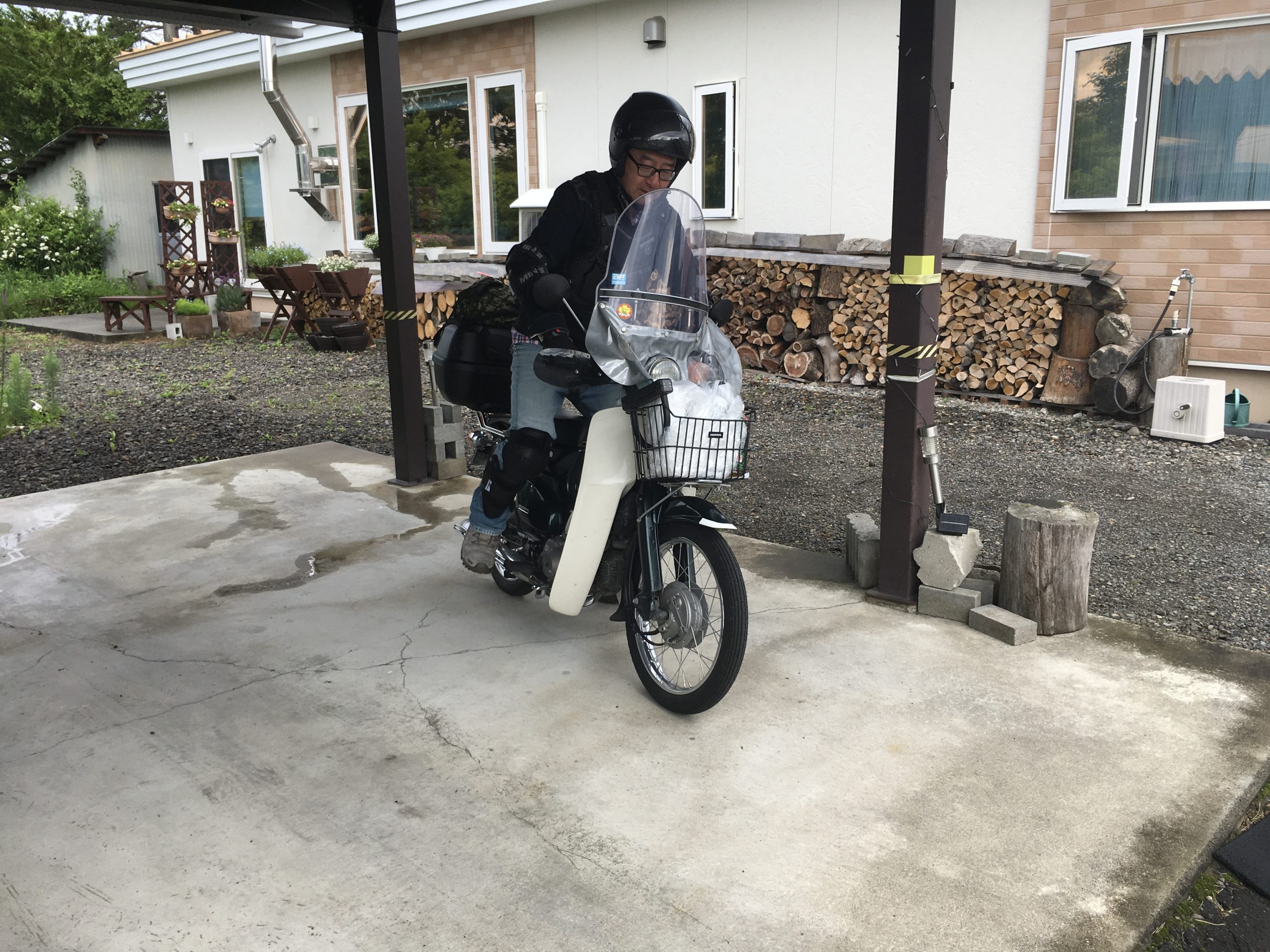 ライダーが次々と